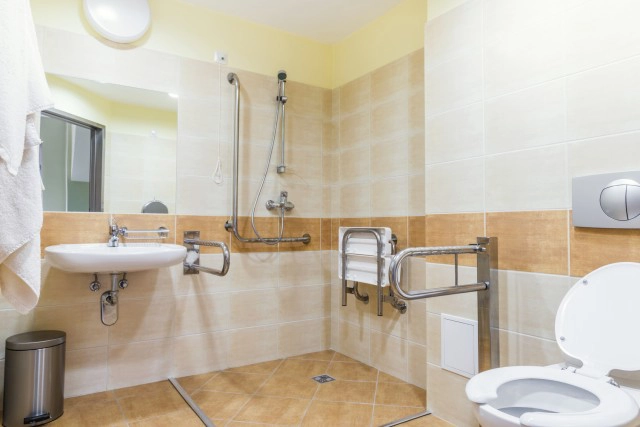 สถิติสูงจนน่ากลัว! ผู้สูงอายุ "ลื่นล้ม" กลายเป็นความสูญเสียอันดับ2  รองจากอุบัติเหตุบนท้องถนน