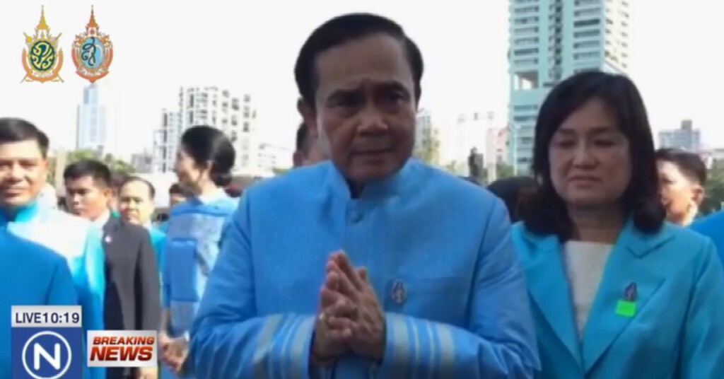 นายกฯ แสดงความเสียใจเหตุระเบิดหัวหิน นายกฯ แสดงความเสียใจเหตุระเบิดหัวหิน