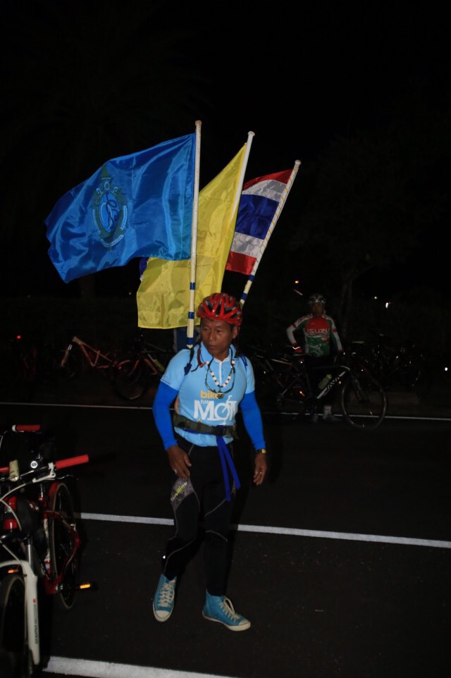 บรรดานักปั่นชาวจังหวัดสุราษฎร์ธานี เดินทางมาลงทะเบียน เข้าร่วมกิจกรรม Nation BikeThailand 2016