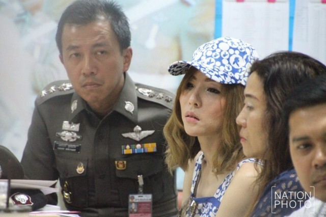 แฟนหนุ่ม "มะนาว" เปิดใจ 
อยากให้เรื่องจบ!   ยอมรับนอกใจแฟน