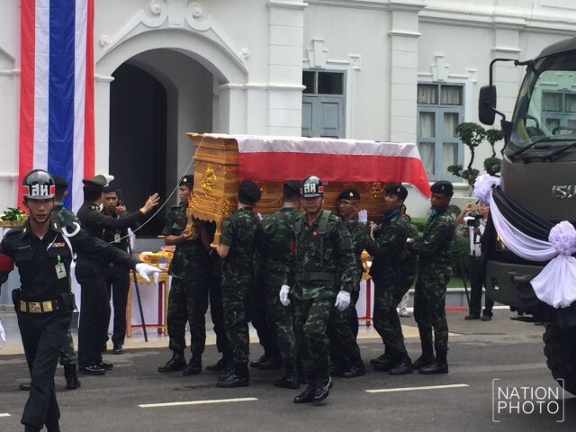 พระราชทานน้ำหลวงอาบศพ 5 ทหารกล้า