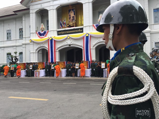 พระราชทานน้ำหลวงอาบศพ 5 ทหารกล้า