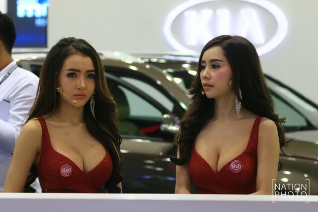 ประชันโฉม! พริตตี้ งาน "Big Motor Sale 2016"