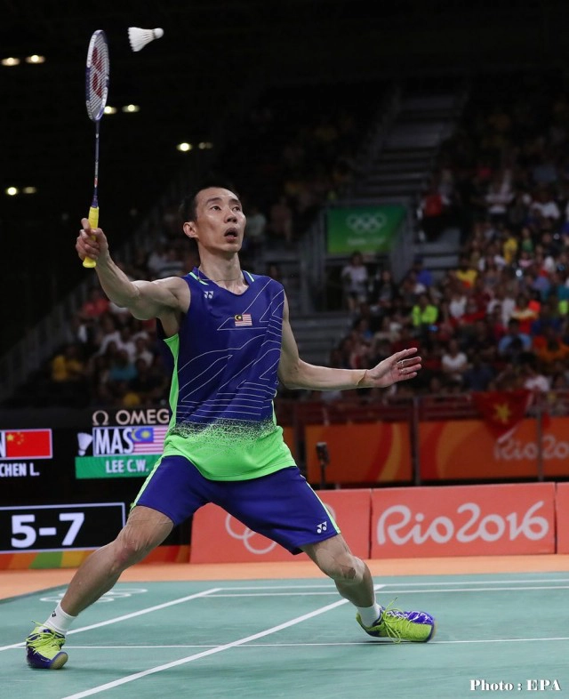 "เฉินหลง" โค่น "ลีชองเว่ย" 2 เกมรวด
คว้าทองแบดชายเดี่ยว "ริโอเกมส์"