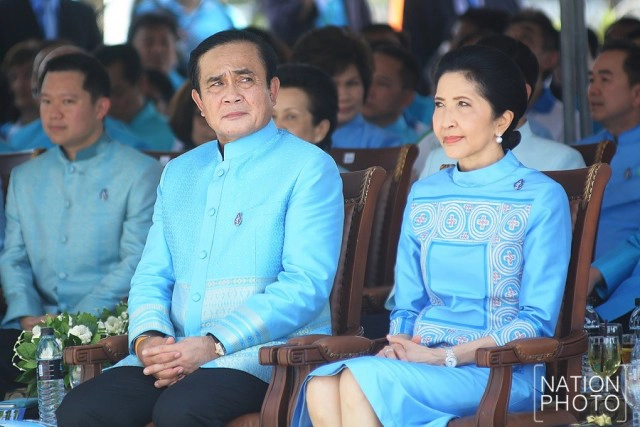 "วัชระ" เตือน"บิ๊กตู่" ฟังเสียงกองเชียร์เพลิน