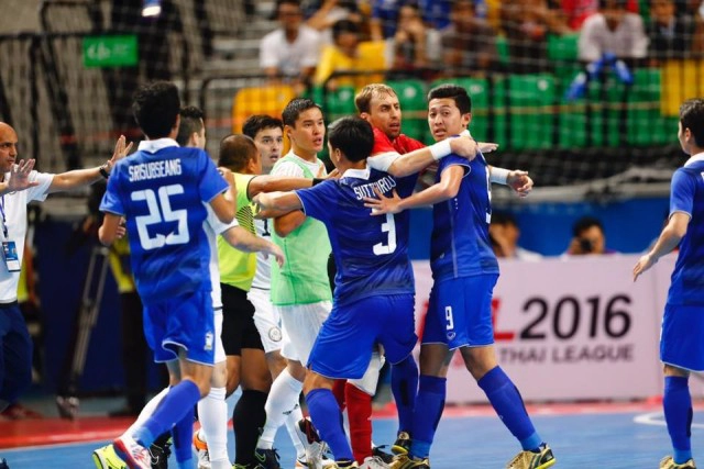 เต็มที่แล้ว! ฟุตซอลไทย เสมอคาซัคฯ 3-3 ได้รองแชมป์ไทยแลนด์ไฟว์