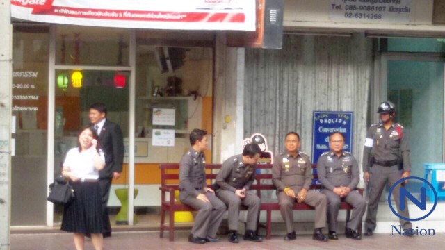 "ศานิตย์"ชมโครงการ "เมื่อยนัก นั่งพักตรงนี้"
ทำที่นั่งให้ เด็ก-ผู้สูงวัย ขณะรอรถโดยสารประจำทาง