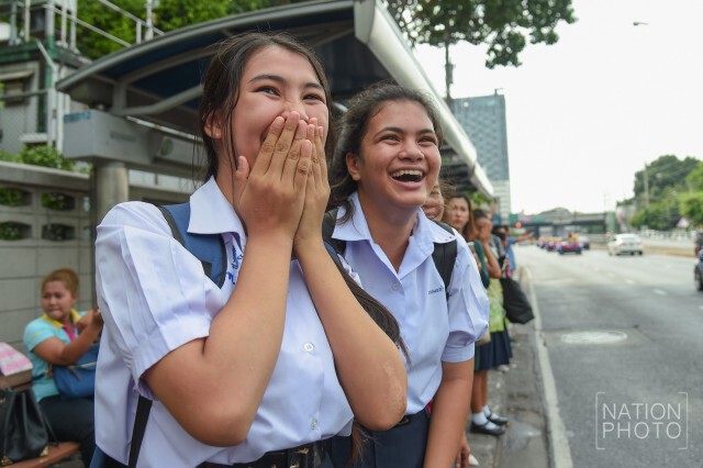 ปชช.แห่เซลฟี่ฮีโร่โอลิมปิก
