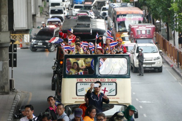 คึกคัก! ขบวนแห่นักกีฬา โอลิมปิก