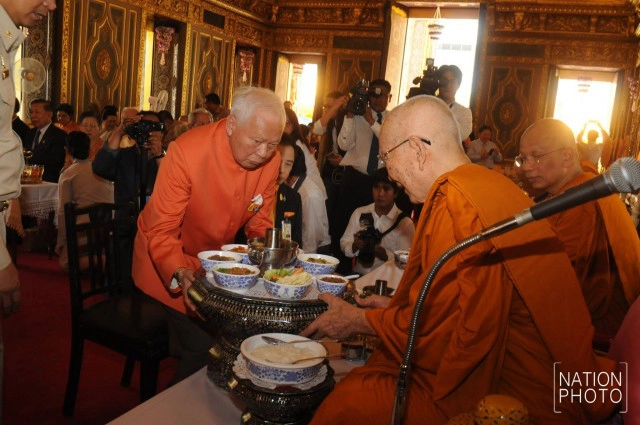 โปรดเกล้าฯจัดงาน
บำเพ็ญกุศลอายุวัฒนมงคล 8 รอบนักษัตร "ป๋าเปรม"