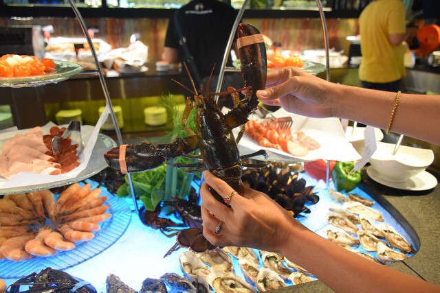 อร่อยปักหมุด : PH1 ซันเดย์บรั๊นซ์ มื้อกลางวันวันอาทิตย์ กับ Lobster ไม่อั้น โรงแรม Siam at siam