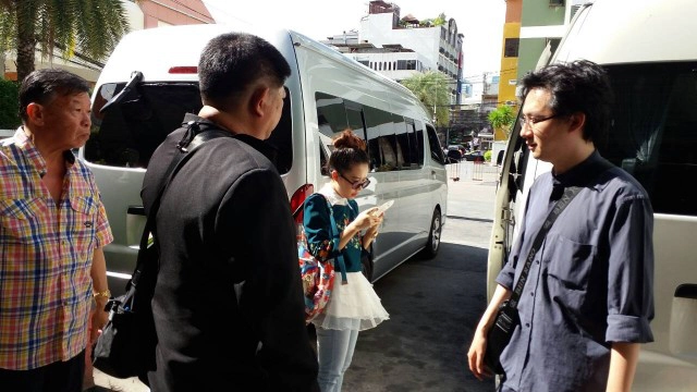 บุกจับต่างด้าวย่านห้วยขวาง "ไชน่าทาวน์"
พบชาวจีนใช้วีซ่านทท.ลักลอบทำงาน