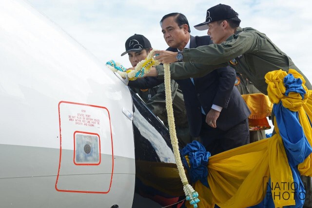 "ประยุทธ์"  ทำพิธีบรรจุเครื่องบินลำเลียง Sukhoi Superjet เข้าประจำการ