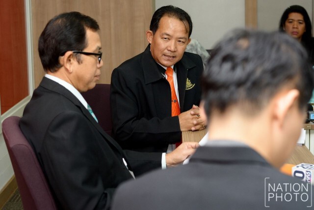 "ศรีสุวรรณ"ยื่นผู้ตรวจการฯ สอบ"พาณิชย์-แรงงาน"
ละเลยปล่อยสถาปนิกต่างชาติ ออกแบบสร้างตึกมหานคร