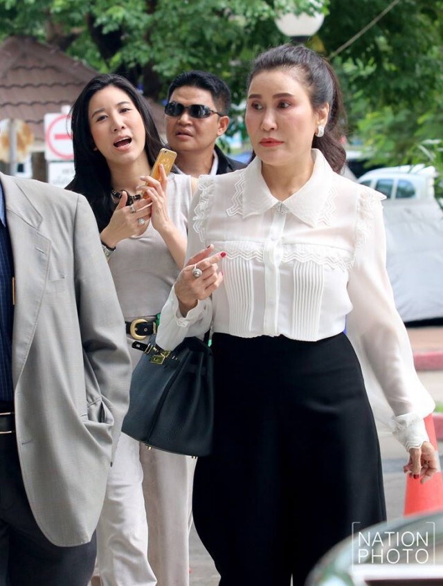 คุก 1 ปี 6 เดือน "ไฮโซน้ำหวาน - แม่" 
หมิ่น "หนิง ธรรมวัฒนะ" รออาญา2ปี
