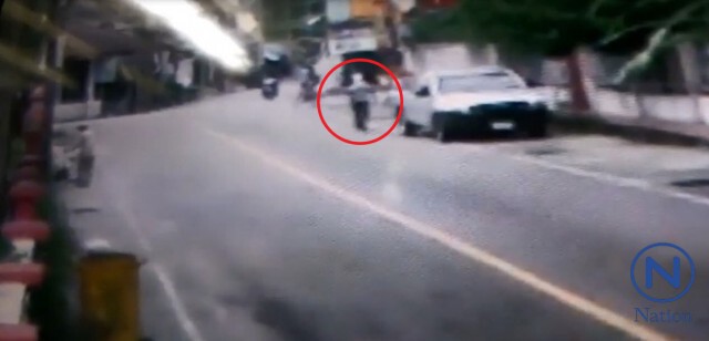 แกะรอย2คนร้ายจากกล้องวงจรปิด ใช้รถขนนมประกอบคาร์บอมบ์ อ.แว้ง