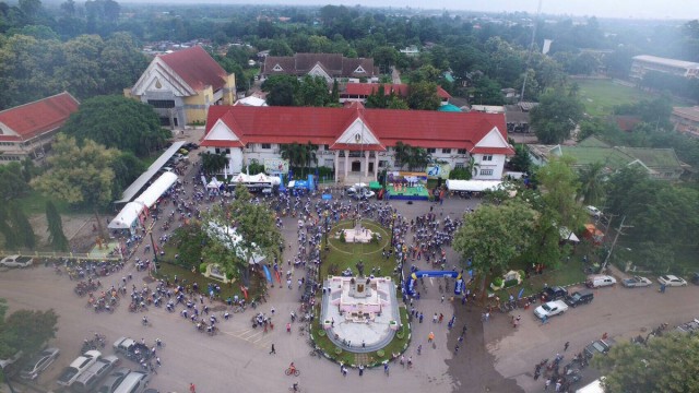 ภาพมุมสูง! "ปั่นทะลุกำแพง ชมแหล่งมรดกโลก" @จ.กำแพงเพชร