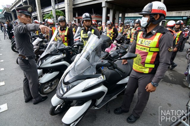ปล่อยชุดปฏิบัติการ  "ทำวันนี้ให้ดีกว่าเมื่อวาน"
รณรงค์แก้จราจรติดหนึบ
