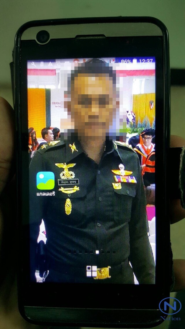 คอมมานโด รวบพันโทเก๊!
หลอกให้คนมาฝึก อ้างเพือเข้ารับใช้เบื้องสูง