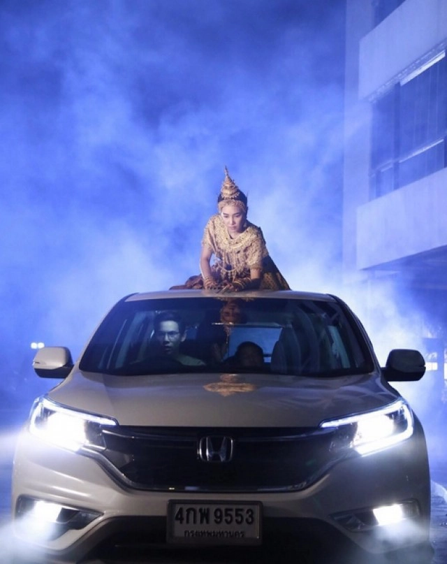 ผกก.พิษสวาทปลื้ม นายกฯชมทำละครน้ำดี