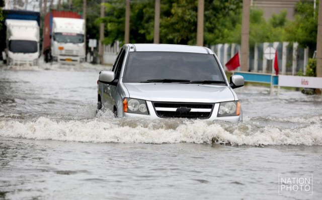 นิคมฯเวลโกรว์..อ่วม! เจอฝนถล่มหนัก