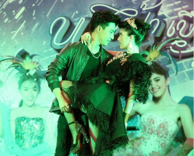 คุณแม่เอเลน สุดปลื้ม "โซฟี่" เดินหน้าทำงานเพื่อครอบครัว