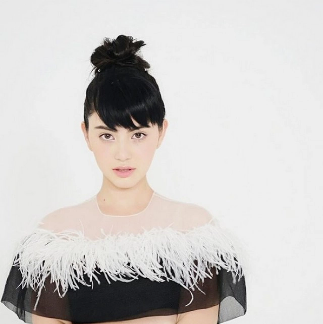 "ชมพู่"ไม่สนดราม่าชุดออกกำลังกาย เมินโดนเปรียบเทียบ "ใหม่"