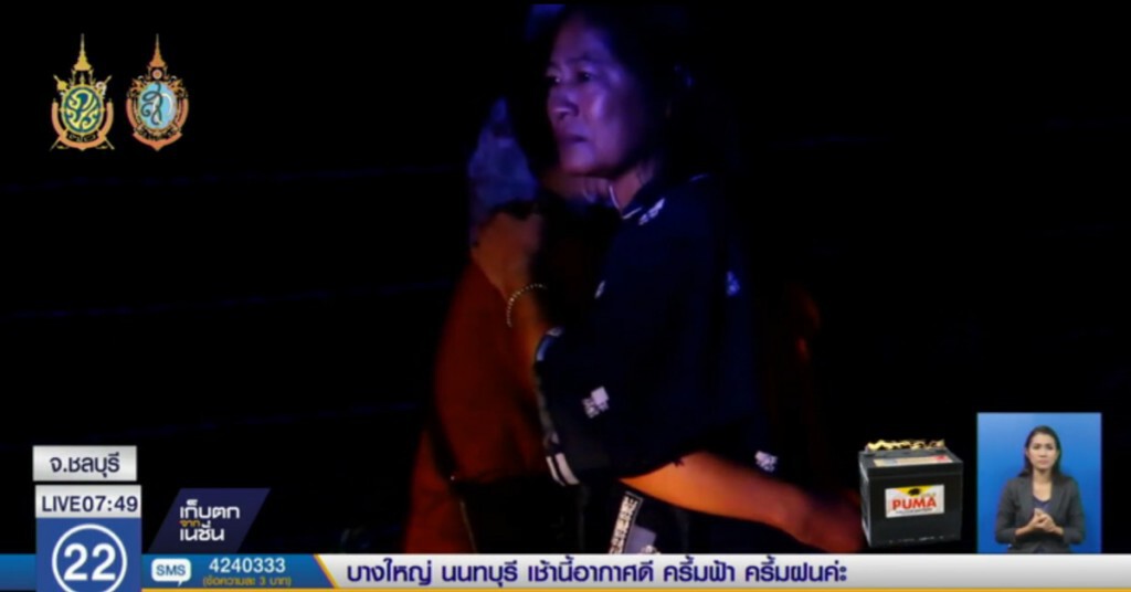 สุดสลด..พ่อขี่จักรยานยนต์ประสานงารถยนต์ดับ