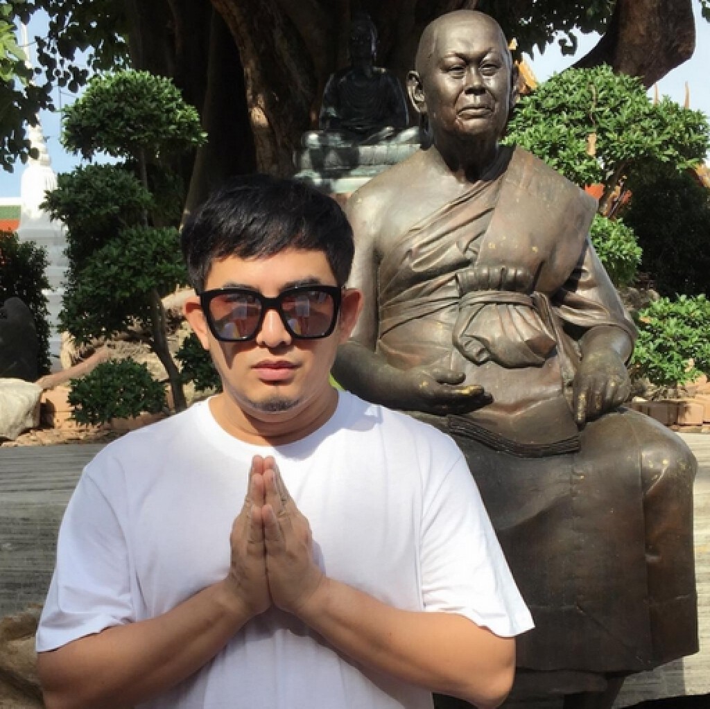 "พชร์-โต้ส" ถือฤกษ์ดีบวชแก้