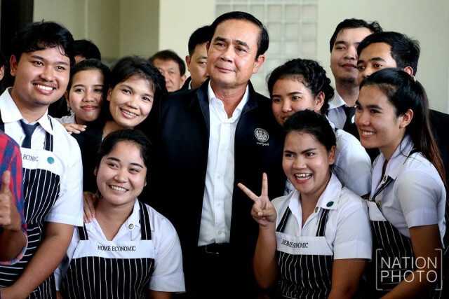 นายกฯ พบชาวภูเก็ต