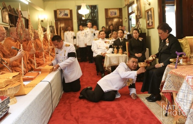 พระเทพฯ เสด็จฯแทนพระองค์ พระราชทานน้ำหลวงอาบศพ "แก้วขวัญ วัชโรทัย"
