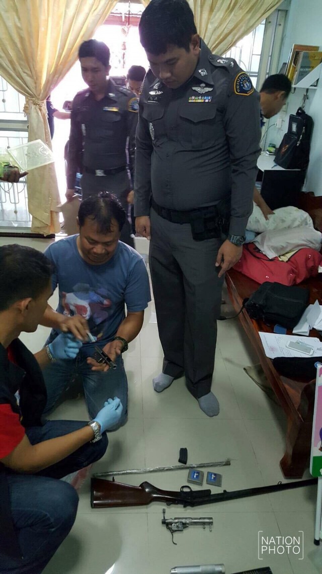กองปราบฯ ค้นบ้านพื้นที่อยุธยา 
พบสั่งปืน-เครื่องกระสุนผ่านเน็ต 
อ้างเอาไว้ใช้"ล่าสัตว์ป่า"!