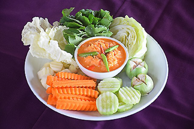 อร่อยปักหมุด: ร้านบ้านพลอยเสม็ด อ่าวกลาง เกาะเสม็ด จังหวัดระยอง