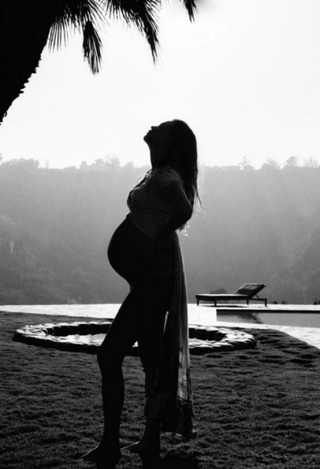 อดัม เลอวีน ตื่นเต้นเตรียมเห็นหน้าลูก