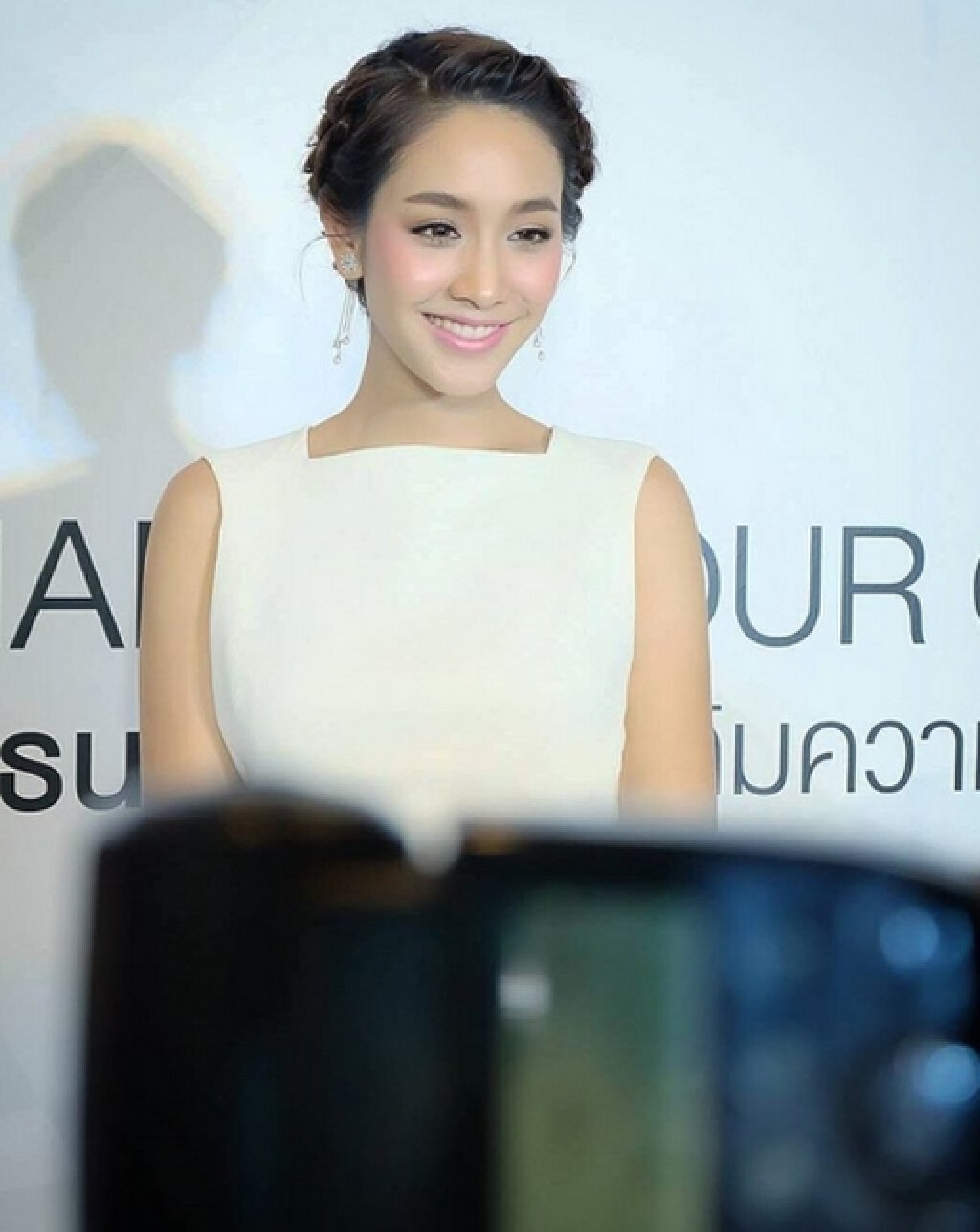 "มิน" บินตรงรับกระเป๋าหรูแล้ว วอนจบดราม่า "มิน" บินตรงรับกระเป๋าหรูแล้ว วอนจบดราม่า