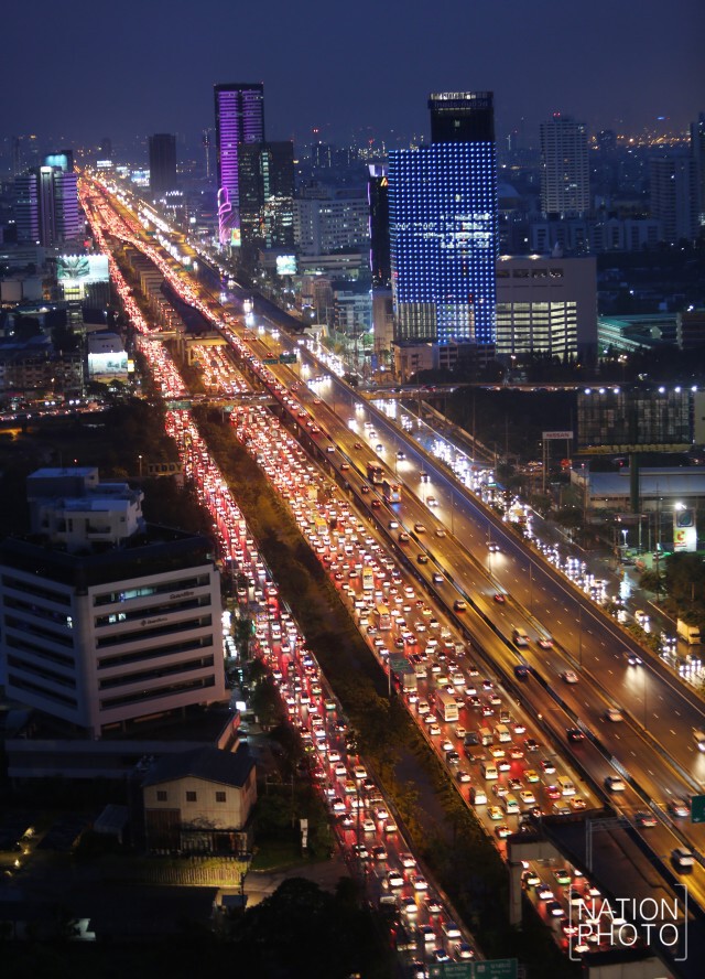 "ฝนตก-รถติด"
บางนา -ตราด ก.ม.4.5