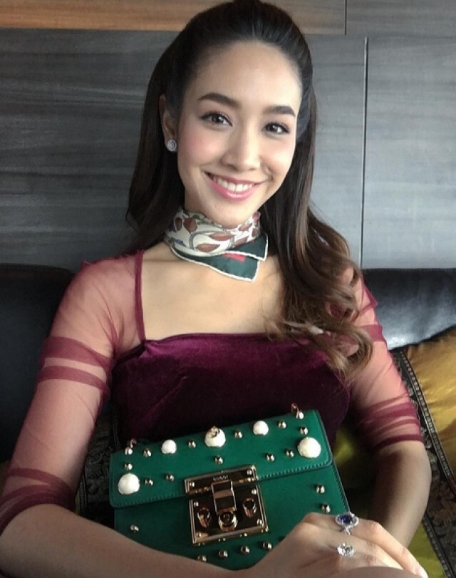 "มิน" บินตรงรับกระเป๋าหรูแล้ว  วอนจบดราม่า