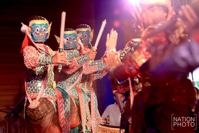 โขน : อัจฉริยนาฏกรรมสยาม