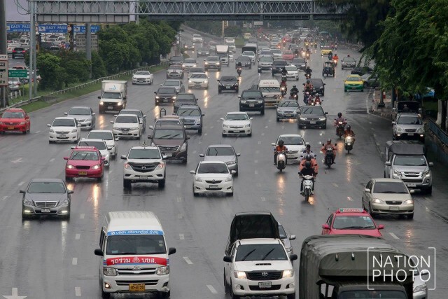 ฝนตกทั่วกรุง....
