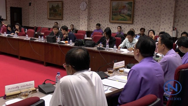 มช.เปิดโต๊ะแจง
"หมอนิเวศน์"นั่งเก้าอี้ สนช.
ไม่ขาดคุณสมบัติ เป็นอธิการบดี