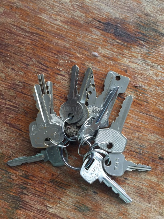 ค้นตึก"ตู้แช่ศพ"รอบสอง
เจอกุญแจไขตู้แช่ได้
ส่งตรวจลายนิ้วมือแฝง