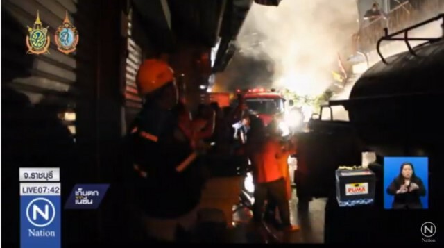ไฟไหม้โรงงานผลิตเต้าหู้ดำโพธาราม พ่อ-แม่ดาราวัยรุ่นดังเสียชีวิต