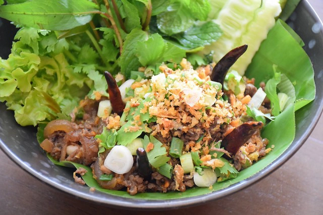 อร่อยปักหมุด : บุฟเฟ่ต์ @ home ขนมจีนบุฟเฟ่ต์และอาหารเหนือ จากเชียงใหม่สู่ทองหล่อซอย 1