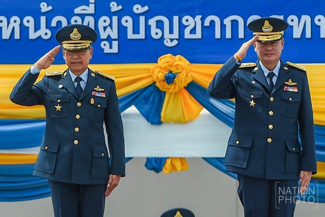 ผบ.ทอ.คนใหม่ รับมอบหน้าที่ 
พร้อมหนุนงาน รบ.-คสช.