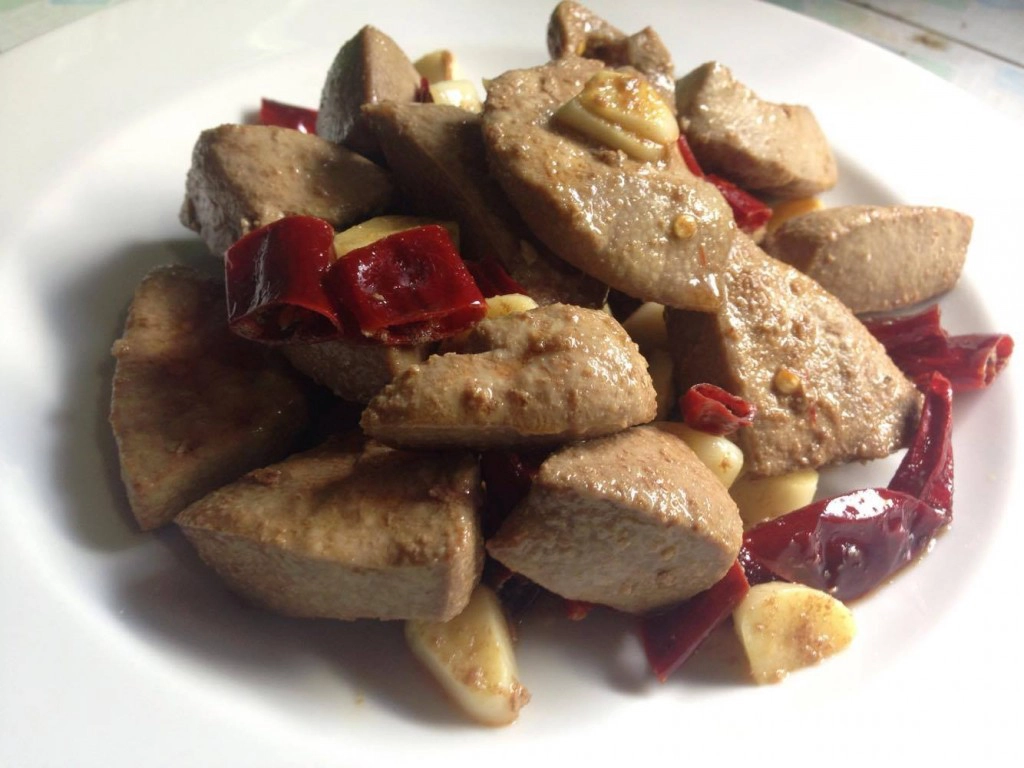 Cooking is Fun : ตับหมูเด้งผัดพริกแห้งกระเทียม เมนูกับข้าวหรือกับแกล้มก็ได้ สำหรับคนรักตับ