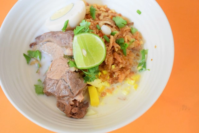 อร่อยปักหมุด : ตะหลิวบิน ร้านอาหารมุสลิม ฮาลาล ชื่อขี้เล่น ซอยสุเหร่าบางมะเขือ ปรีดีซอย 2