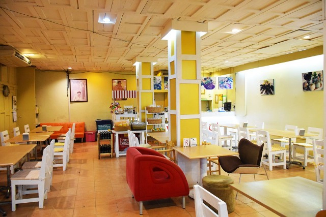 อร่อยปักหมุด : Loving Hut ร้านอาหารเจ ปากทางเข้าซอยวัชรพล รามอินทรา 49-51