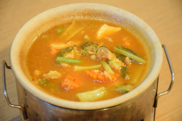 อร่อยปักหมุด : Loving Hut ร้านอาหารเจ ปากทางเข้าซอยวัชรพล รามอินทรา 49-51