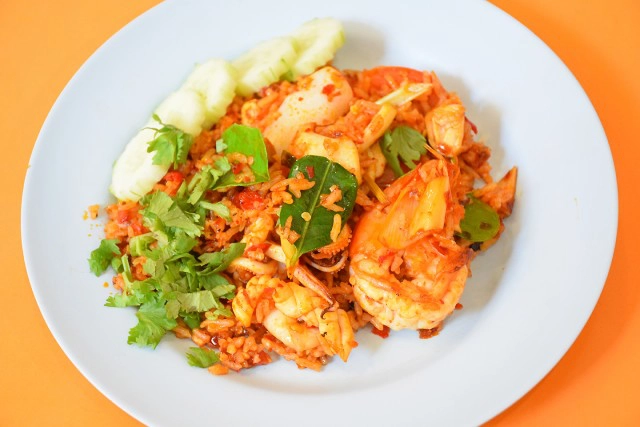 อร่อยปักหมุด : ตะหลิวบิน ร้านอาหารมุสลิม ฮาลาล ชื่อขี้เล่น ซอยสุเหร่าบางมะเขือ ปรีดีซอย 2