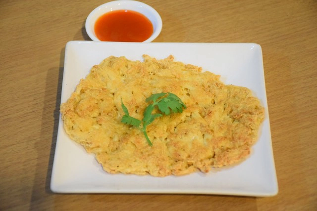 อร่อยปักหมุด : Loving Hut ร้านอาหารเจ ปากทางเข้าซอยวัชรพล รามอินทรา 49-51